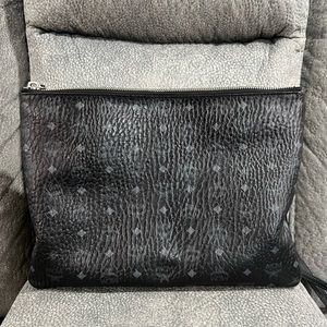 BLACK MCM PURSE + CROSSBODY STRAP